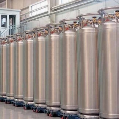 Le vide cryogénique de pression de réservoir d'azote liquide a isolé
